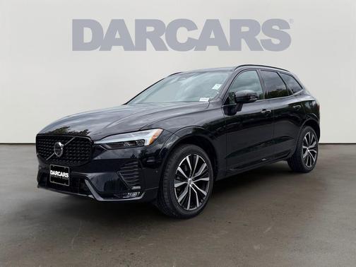 Onyx Black Metallic 2024 Volvo XC60 B5 Plus Dark Theme