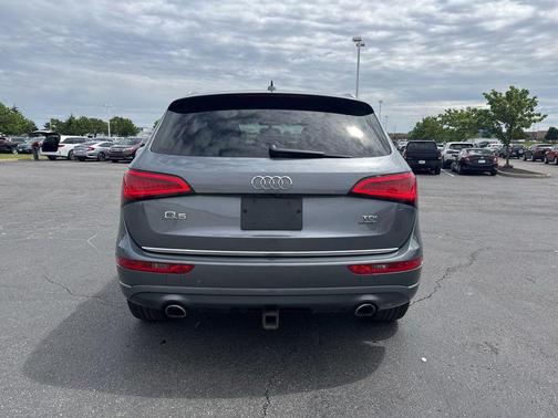 Monsoon Gray Metallic 2015 Audi Q5 3.0T Premium Plus