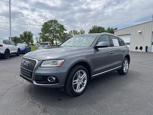 Monsoon Gray Metallic 2015 Audi Q5 3.0T Premium Plus