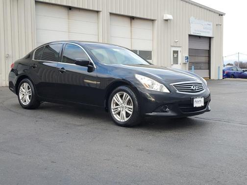 2012 INFINITI G37x Base