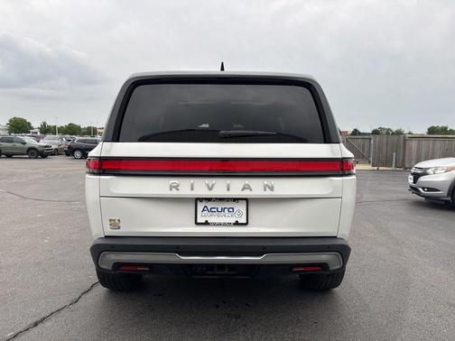 Glacier White 2022 Rivian R1S Launch Edition