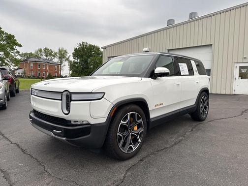 Glacier White 2022 Rivian R1S Launch Edition
