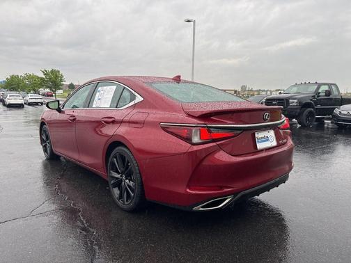 Matador Red Mica 2023 Lexus ES 350 F Sport