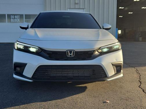 Platinum White Pearl 2024 Honda Civic Sport Touring