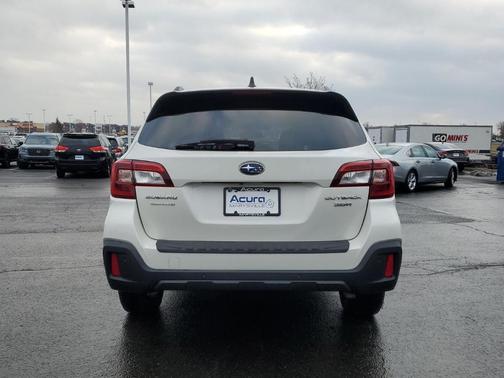 2018 Subaru Outback 3.6R Touring