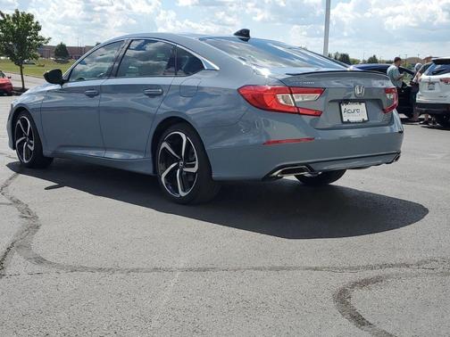2022 Honda Accord Sport SE