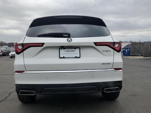 2022 Acura MDX Advance