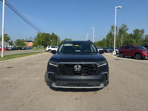 2024 Honda Pilot Touring