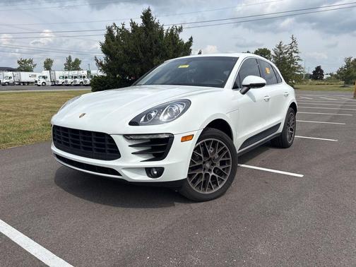 2016 Porsche Macan S