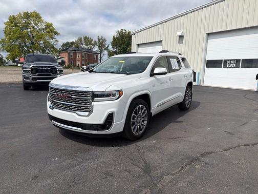White Frost Tri-Coat 2023 GMC Acadia Denali