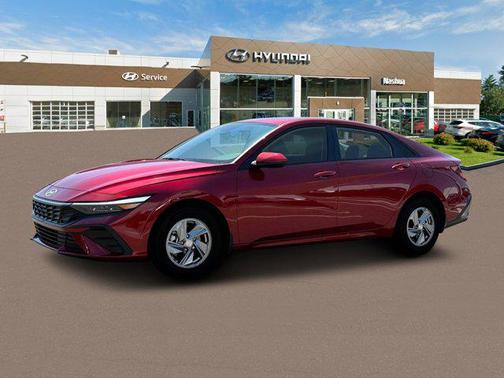 2024 Hyundai ELANTRA SE