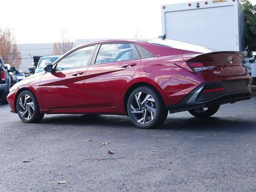2025 Hyundai ELANTRA Sport
