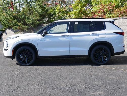 2025 Mitsubishi Outlander PHEV SEL