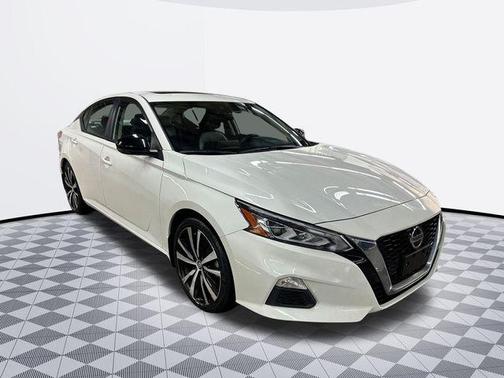 2022 Nissan Altima SR VC-Turbo FWD