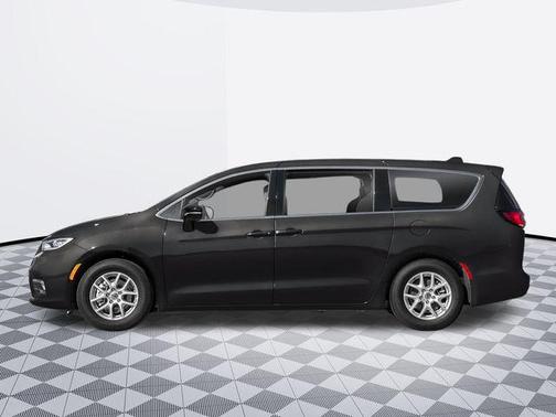 2025 Chrysler Pacifica L