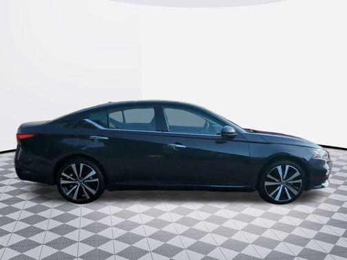 2022 Nissan Altima Platinum Intelligent AWD