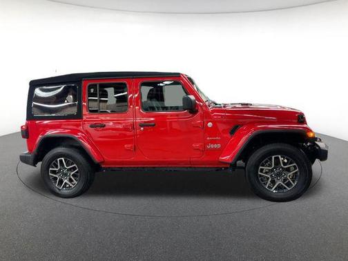 2024 Jeep Wrangler 4-Door Sahara 4x4