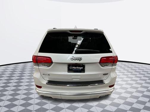 2020 Jeep Grand Cherokee Summit
