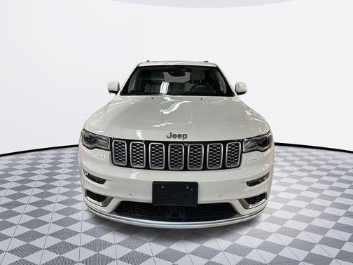 2020 Jeep Grand Cherokee Summit