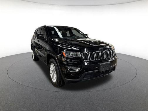 2022 Jeep Grand Cherokee Laredo