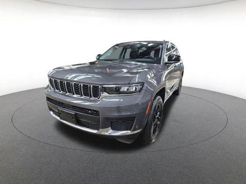2022 Jeep Grand Cherokee L Laredo