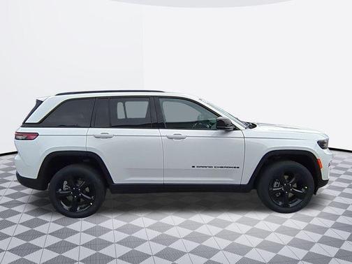2025 Jeep Grand Cherokee Altitude