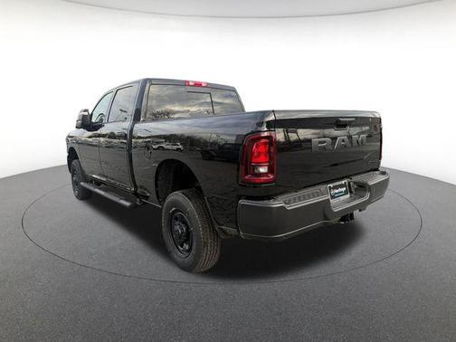 2026 RAM 2500 Tradesman Crew Cab 4x4 6'4' Box