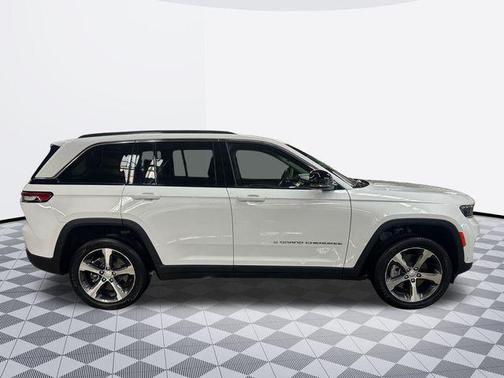2023 Jeep Grand Cherokee 4xe Base