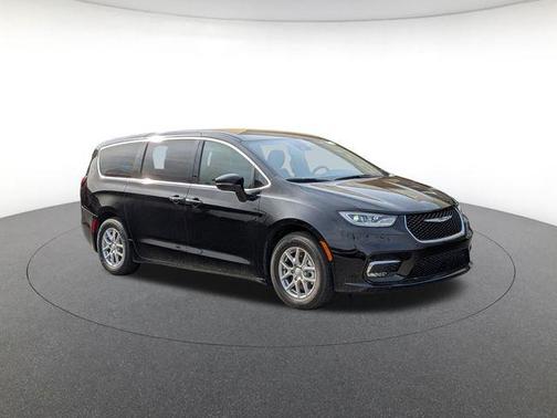 2025 Chrysler Pacifica L