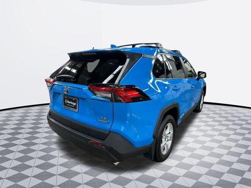 2020 Toyota RAV4 Hybrid LE