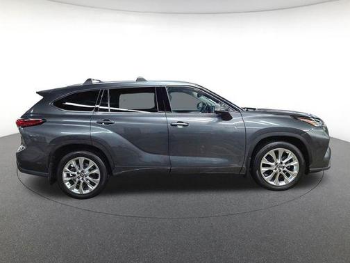 2022 Toyota Highlander Limited