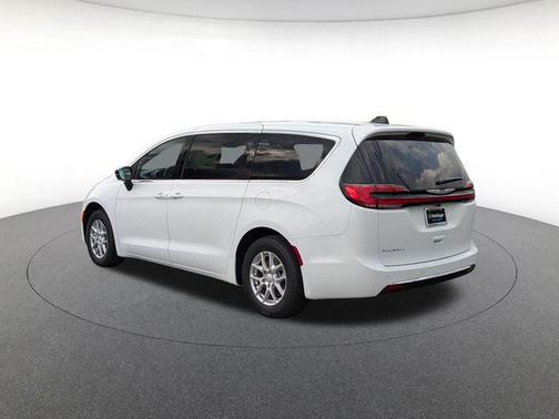 2025 Chrysler Pacifica L