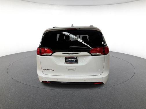 2020 Chrysler Pacifica Touring-L Plus