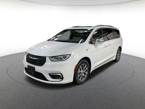 2022 Chrysler Pacifica L