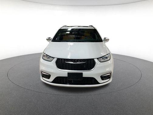 2022 Chrysler Pacifica L