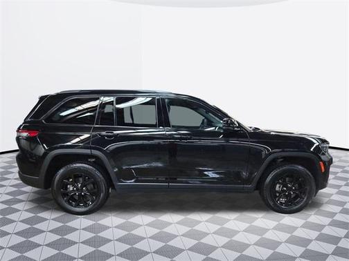 2024 Jeep Grand Cherokee Altitude