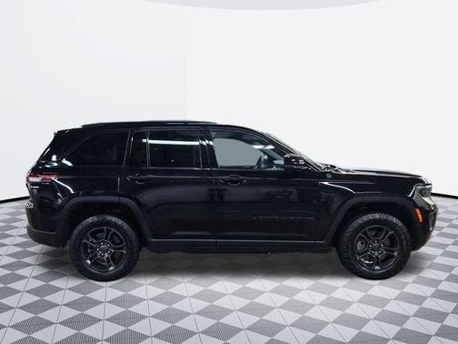 2023 Jeep Grand Cherokee 4xe Trailhawk Carb State Pkg