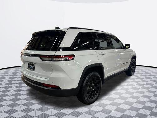 2024 Jeep Grand Cherokee Altitude