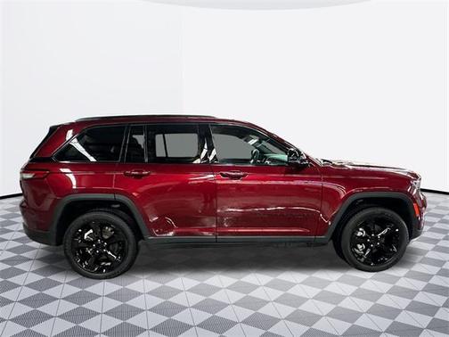 2024 Jeep Grand Cherokee Altitude