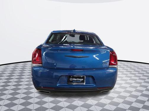 2022 Chrysler 300 Touring