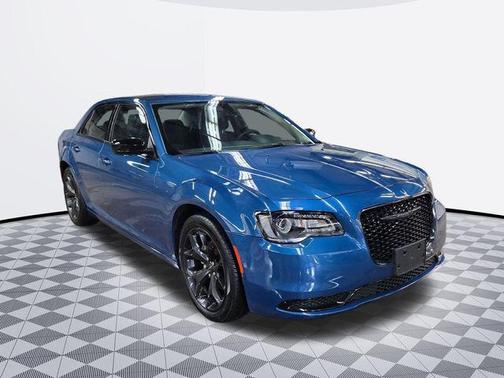 2022 Chrysler 300 Touring