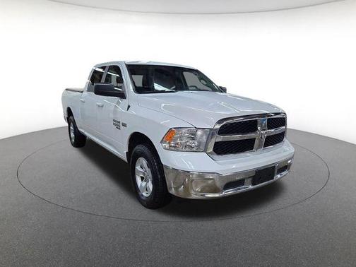 2019 RAM 1500 SLT