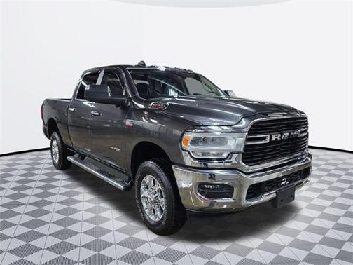 2019 RAM 2500 Big Horn Crew Cab 4x4 6'4' Box