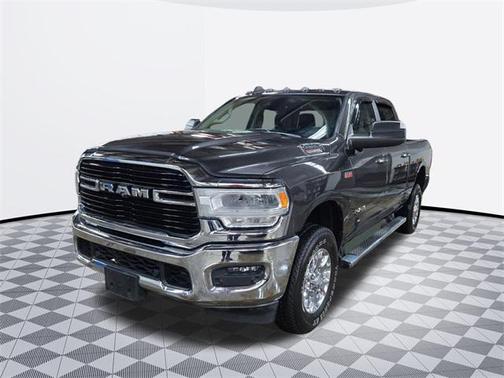 2019 RAM 2500 Big Horn Crew Cab 4x4 6'4' Box