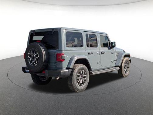 2026 Jeep Wrangler 4-Door Sahara 4x4