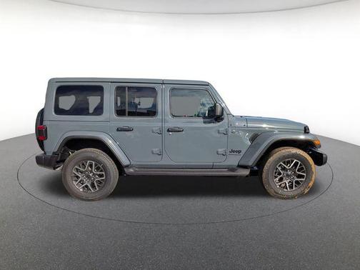 2026 Jeep Wrangler 4-Door Sahara 4x4