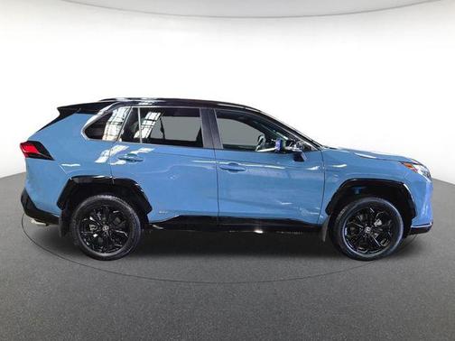 2024 Toyota RAV4 Hybrid SE