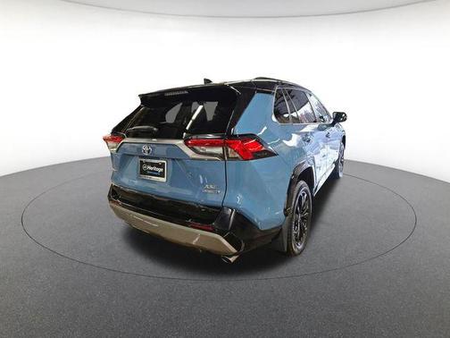 2024 Toyota RAV4 Hybrid SE