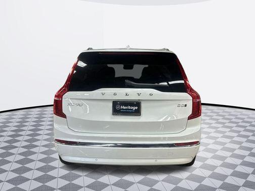 2025 Volvo XC90 B5 Plus
