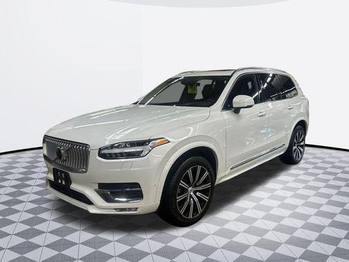 2025 Volvo XC90 B5 Plus